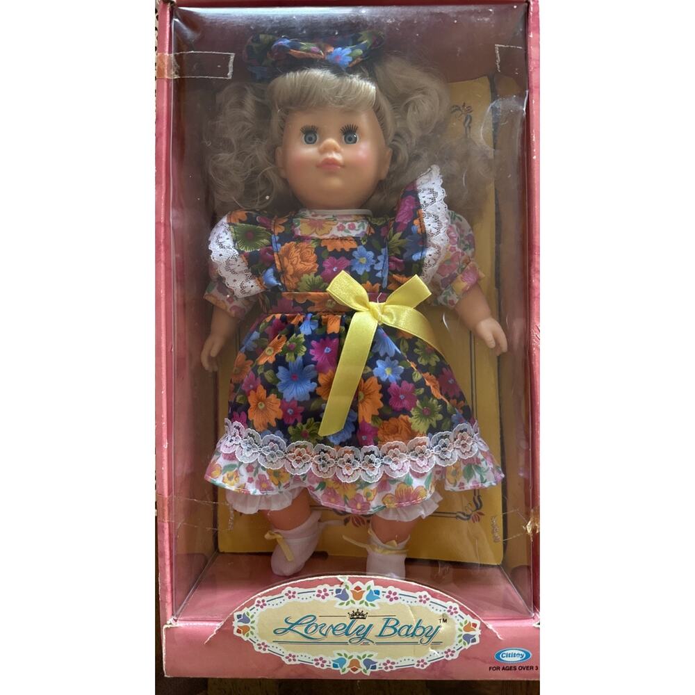Lovely Baby Doll No. 60325 - vintage 1990 NOB / Dress / Blonde Hair/Blue Eyes